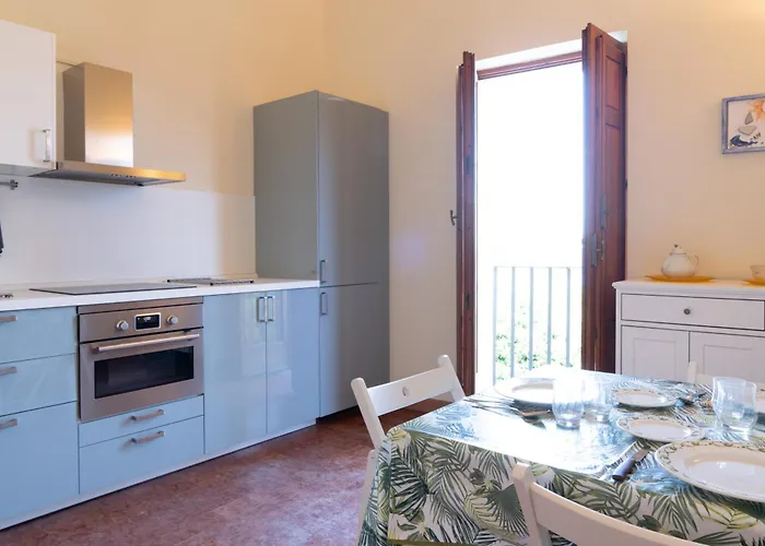 Live & Dream Stromboli - Trilocale 2 Piano Daire